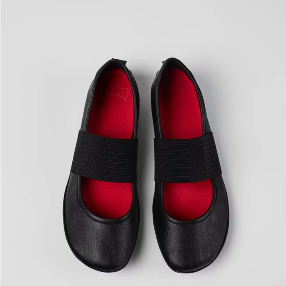 Black Camper flats size 37
